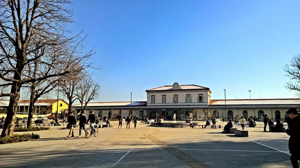 Airport Station Bergamo Hotel Luaran gambar
