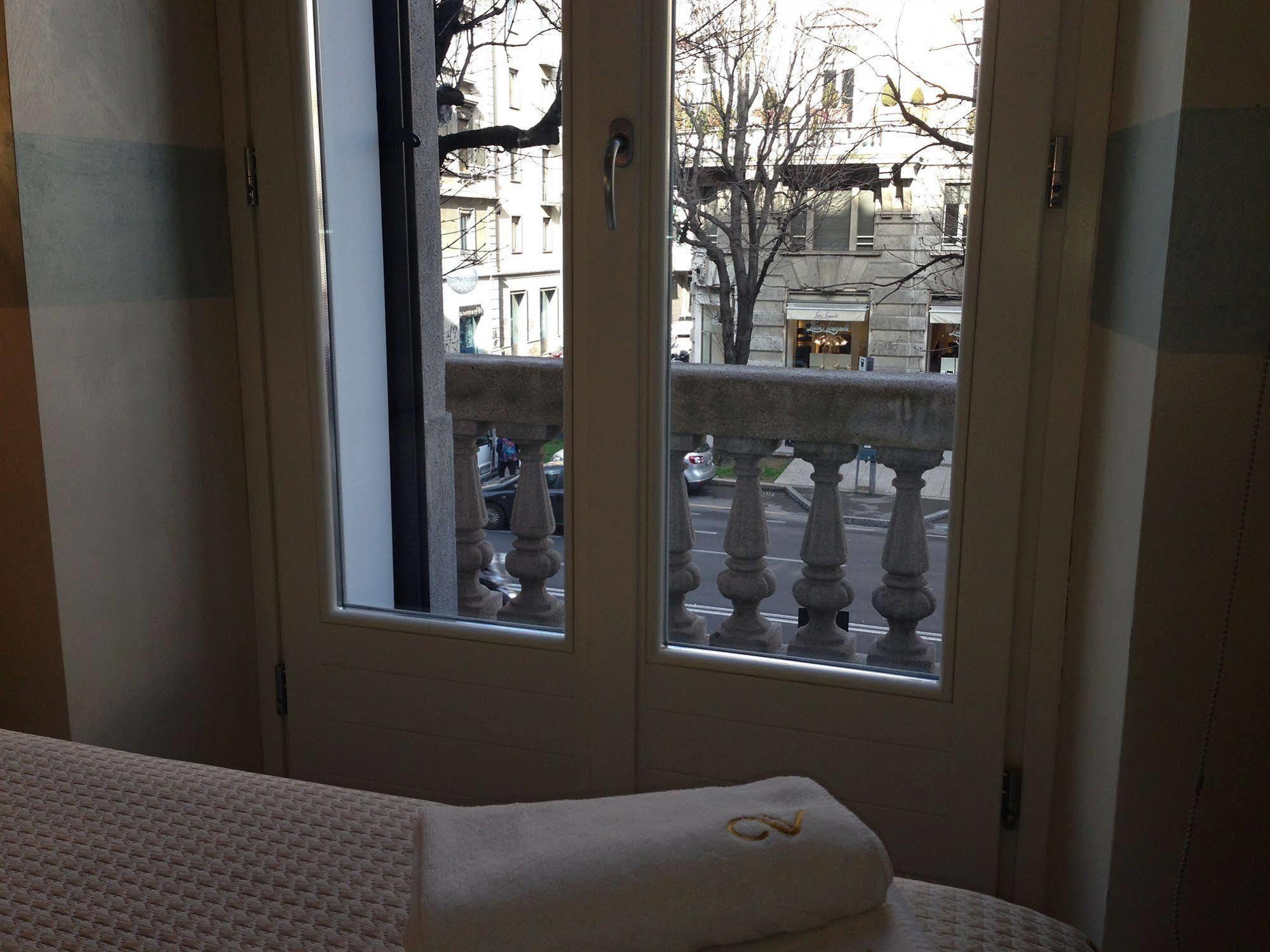 Airport Station Bergamo Hotel Luaran gambar